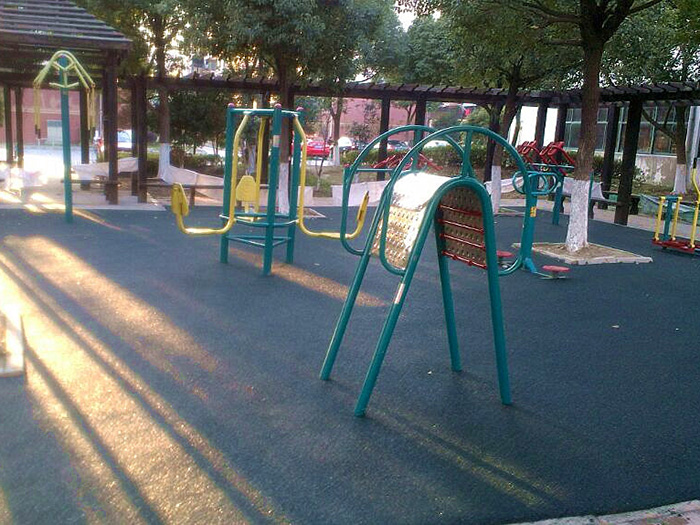 無錫南長區(qū)麗瑞公園鍛煉器材施工